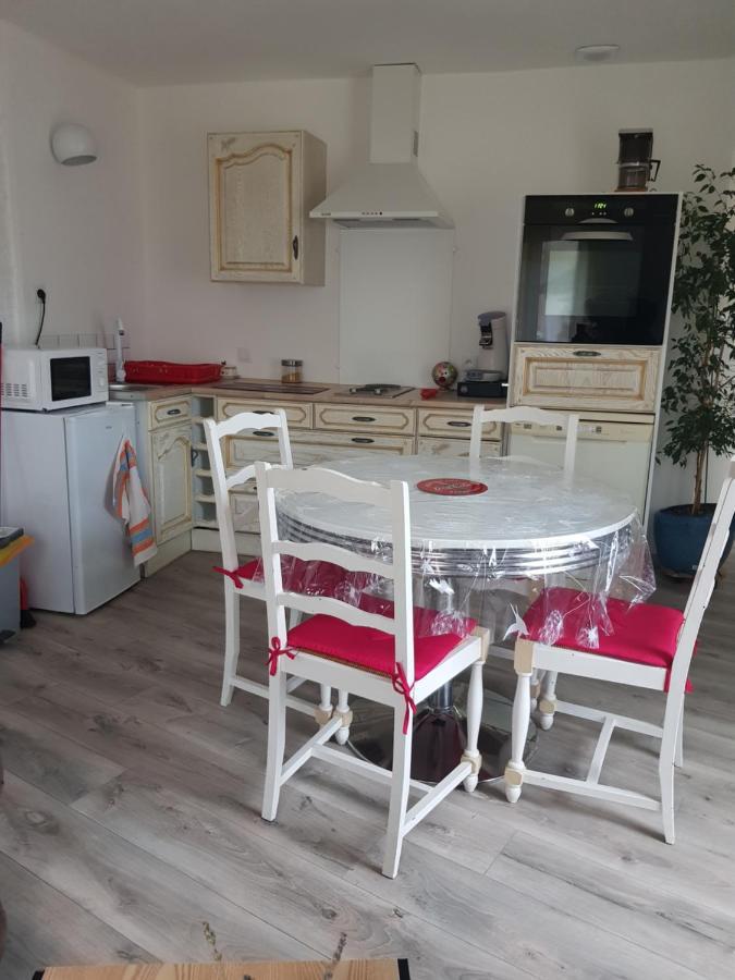 Cheviré-le-Rouge Maison ,1 Chambre, Une Petite Piece , Un Salon, 5 Couchagesヴィラ エクステリア 写真
