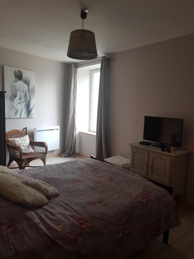 Cheviré-le-Rouge Maison ,1 Chambre, Une Petite Piece , Un Salon, 5 Couchagesヴィラ エクステリア 写真